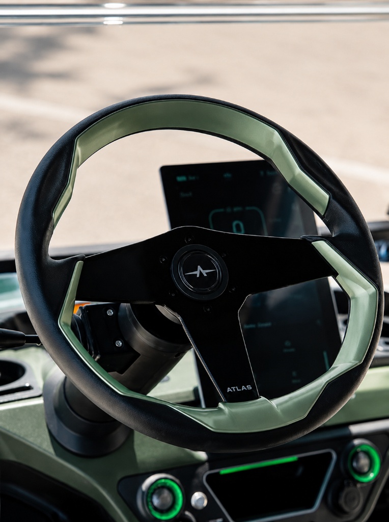 Atlas MAX — Volante